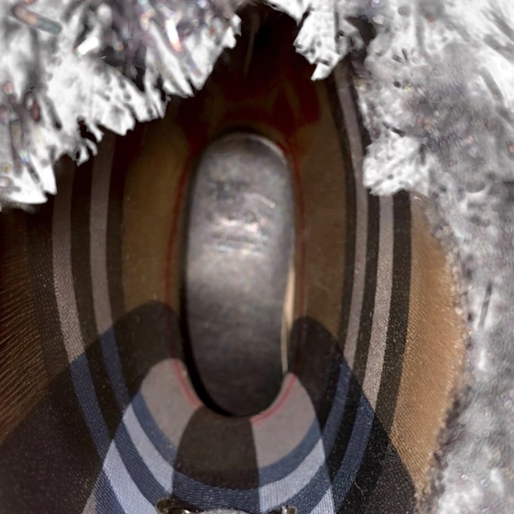 BURBERRY • Fur Trim Glossy Rubber Rain Boots || EUR 38 / US 8 - Picture 4 of 6